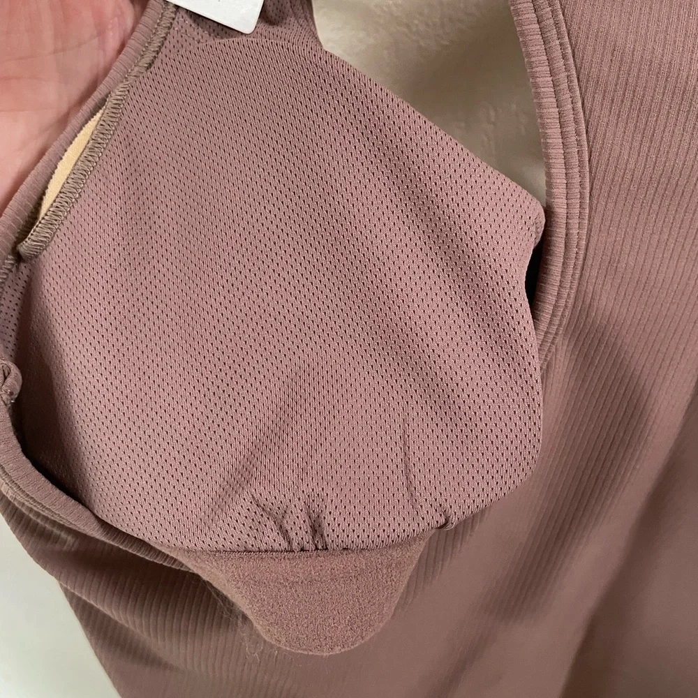 NWT All in Motion Mauve Fitted Crop Tank Top - Picture 5 of 8